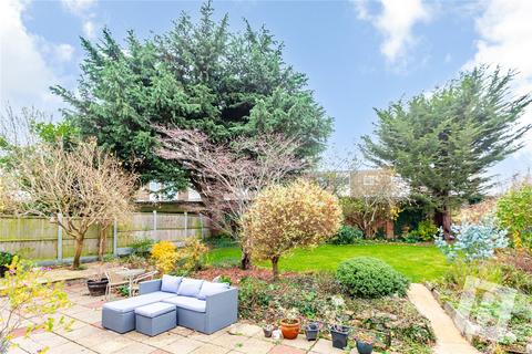 17 Allenby Drive, Hornchurch, RM11 3SA