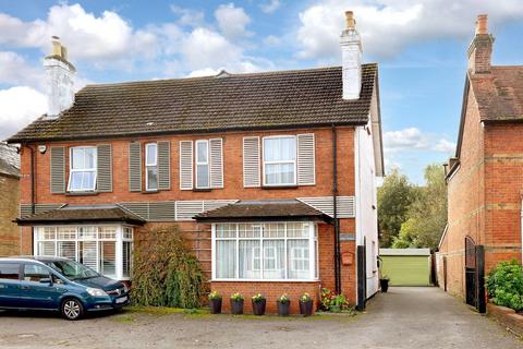 4 bedroom semi-detached house for sale, Cores End Road, Bourne End, Buckinghamshire, SL8