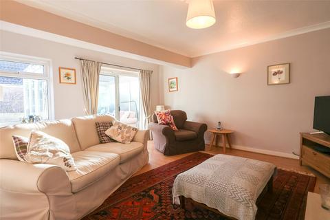 3 bedroom detached house for sale, Mavis Avenue, Ravenshead, Nottingham, Nottinghamshire, NG15