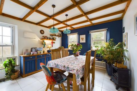 5 bedroom end of terrace house for sale, Tremar Coombe, Cornwall PL14