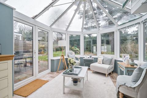 1 Guillards Oak, Midhurst, GU29 9JZ