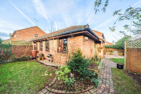 2 bedroom bungalow for sale, Hillands Drive, Gloucestershire GL53