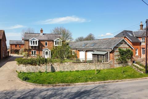 4 bedroom detached house for sale, Main Road, Winchester SO21