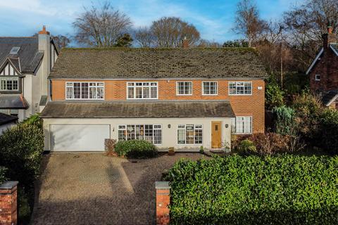 5 bedroom detached house for sale, Meadow Drive, Macclesfield SK10