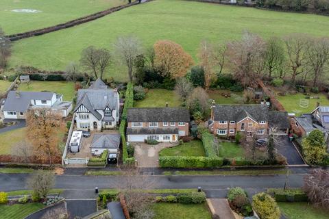 5 bedroom detached house for sale, Meadow Drive, Macclesfield SK10