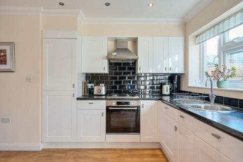 38a Beverley Road, Whyteleafe, CR3 0DT