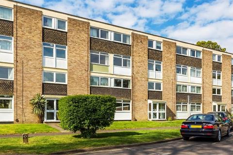 3 bedroom apartment for sale, St Vincent Road, WALTON-ON-THAMES, Surrey, KT12