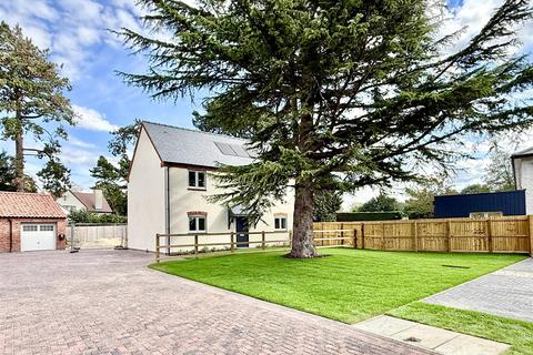 undefined, Lodge Court, Easthorpe