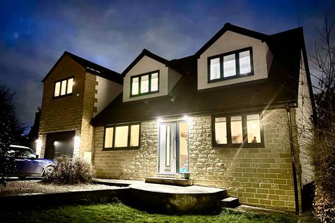 5 bedroom detached house for sale, The Nooking, Wakefield WF2