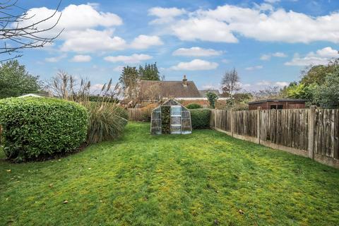 3 bedroom semi-detached house for sale, Matlock Road, Caterham CR3