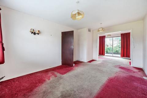 3 bedroom semi-detached house for sale, Matlock Road, Caterham CR3