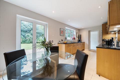 3 bedroom detached house for sale, Marlowe Close, Chislehurst