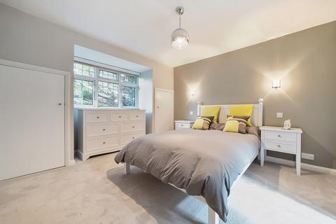 13 Marlowe Close, Chislehurst, BR7 6ND