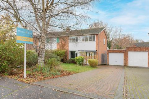 3 bedroom semi-detached house for sale, Leng Crescent, Norwich