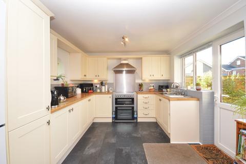 2 bedroom semi-detached bungalow for sale, Ethelburga Drive, Folkestone CT18