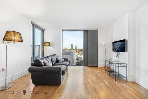 1 bedroom flat for sale, Highbury Stadium Square, London, N5