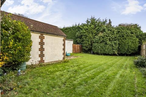 44 Sandy Ridge, Chislehurst, BR7 5DR