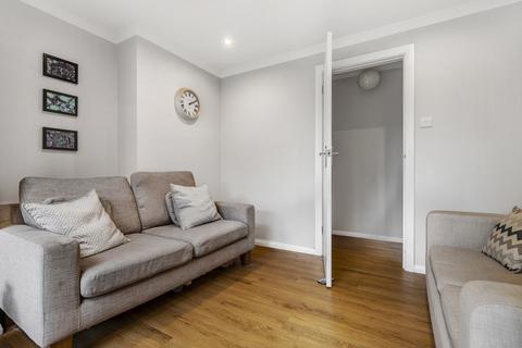 44 Sandy Ridge, Chislehurst, BR7 5DR