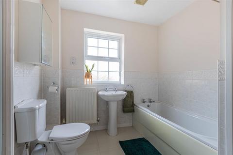 62 Doe Close, Penylan, Cardiff, CF23 9HJ