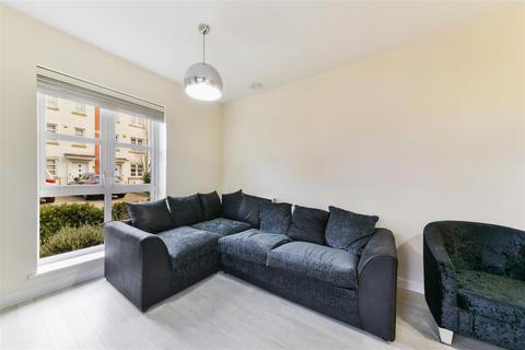 1 bedroom flat for sale, Brickfield Road, Mitcham CR4