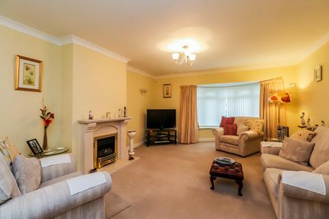 3 bedroom semi-detached house for sale, The Spinney, Wakefield WF2