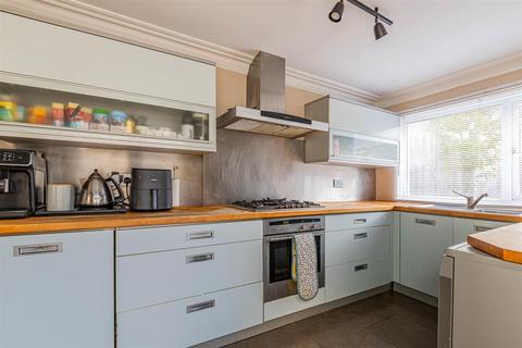 132 Arran Street, Cardiff, CF24 3HU