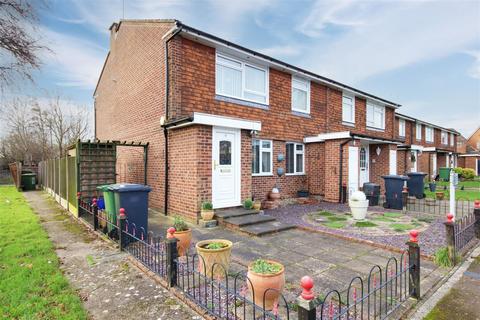 2 bedroom maisonette for sale, Perram Close, Broxbourne