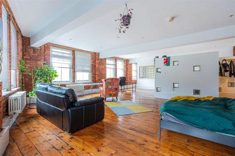 undefined, Clarence Road, Cardiff CF10