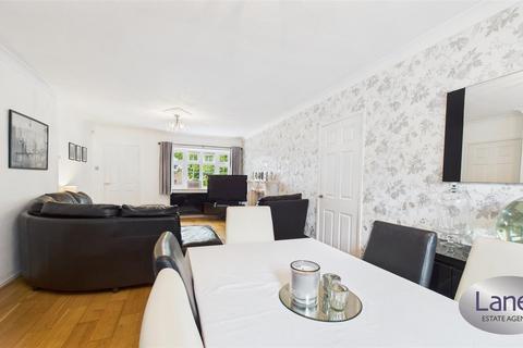 undefined, Spicersfield, Cheshunt
