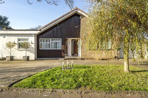 3 bedroom bungalow for sale, Phoenix Drive, Keston