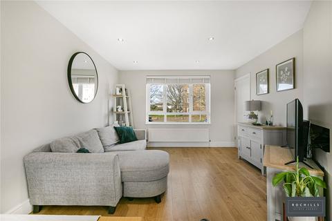 33 Down Street, West Molesey, KT8 2SY