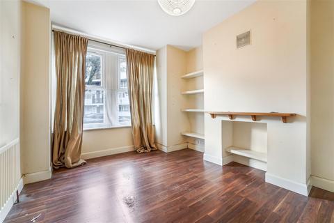 undefined, Byegrove Road, Colliers Wood SW19