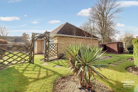 2 bedroom detached bungalow for sale, Mallicot Close, Lichfield WS13