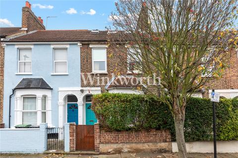 4 bedroom terraced house for sale, Station Crescent, London, N15