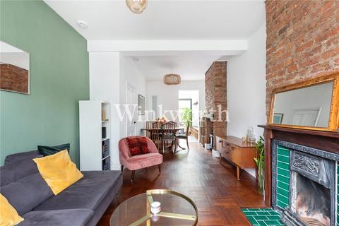 4 bedroom terraced house for sale, Station Crescent, London, N15