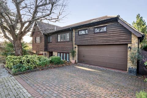 4 bedroom detached house for sale, Broxbourne Road, Orpington