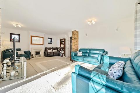 4 bedroom detached house for sale, Broxbourne Road, Orpington