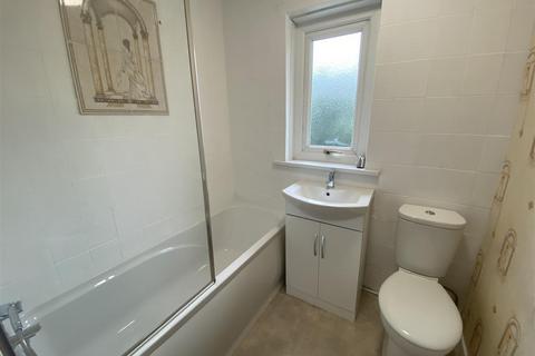 2 bedroom house to rent, Festival Avenue, Shipley