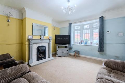 4 bedroom semi-detached house for sale, Springfield Avenue, Sedgley