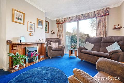 3 bedroom bungalow for sale, Moor Lane, Upminster, RM14