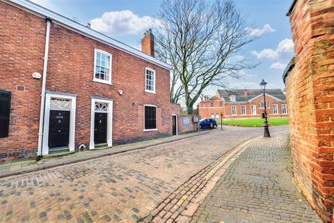 4 bedroom semi-detached house for sale, Castle View, Leicester