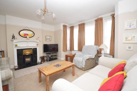 3 bedroom detached house for sale, Surrenden Road, Folkestone CT19