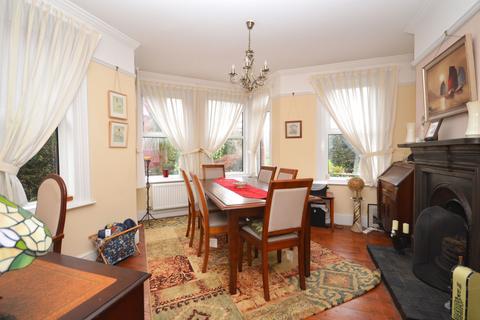 3 bedroom detached house for sale, Surrenden Road, Folkestone CT19