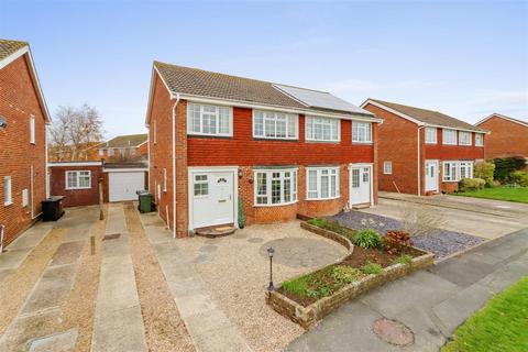 3 bedroom semi-detached house for sale, Cromer Way, Hailsham