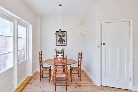 190 Walpole Road, London, N17 6BW