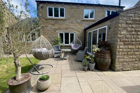 20 Blacksmiths Fold, Almondbury, Huddersfield, HD5 8XH