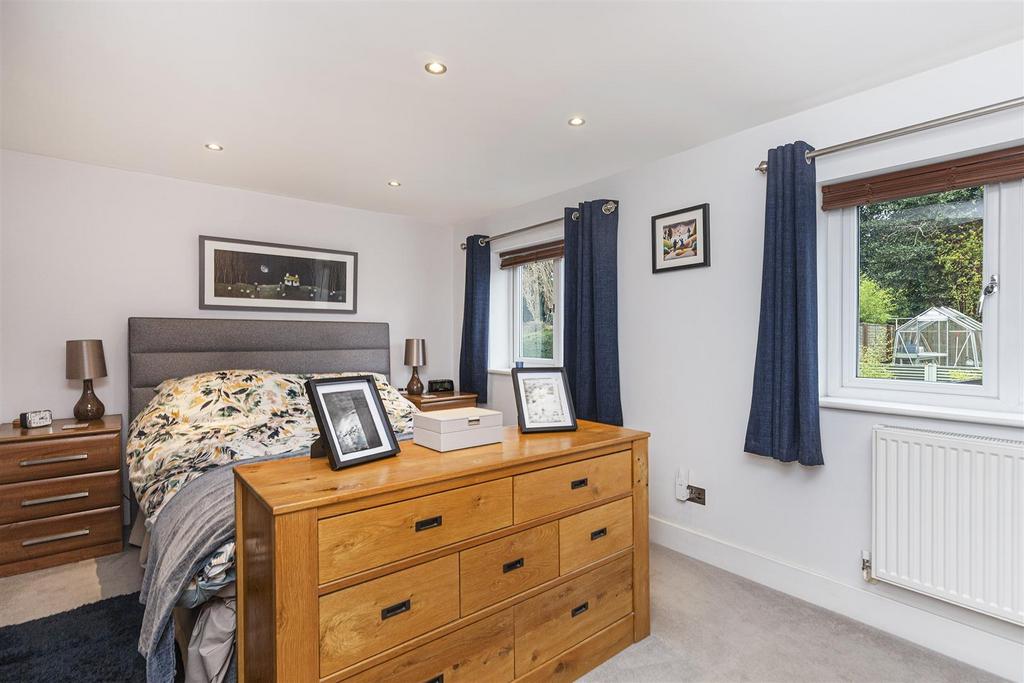 Bramleys Estate Agents - Blacksmiths Fold (35.).jp