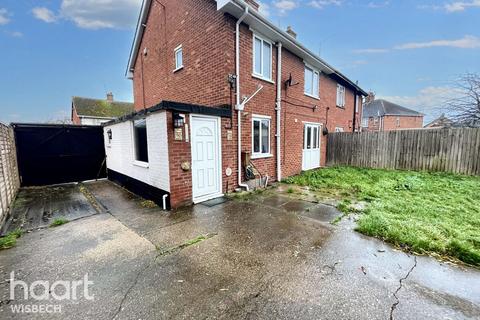 3 bedroom semi-detached house for sale, Acacia Avenue, Wisbech