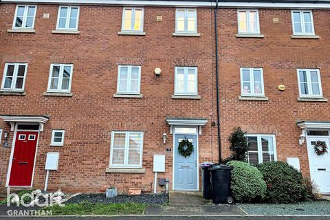 4 bedroom terraced house for sale, Hartington Close, GRANTHAM