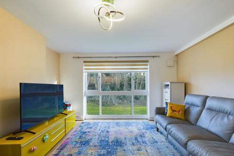 2 bedroom flat for sale, Mead Place, Berry Lane, Rickmansworth, Hertfordshire